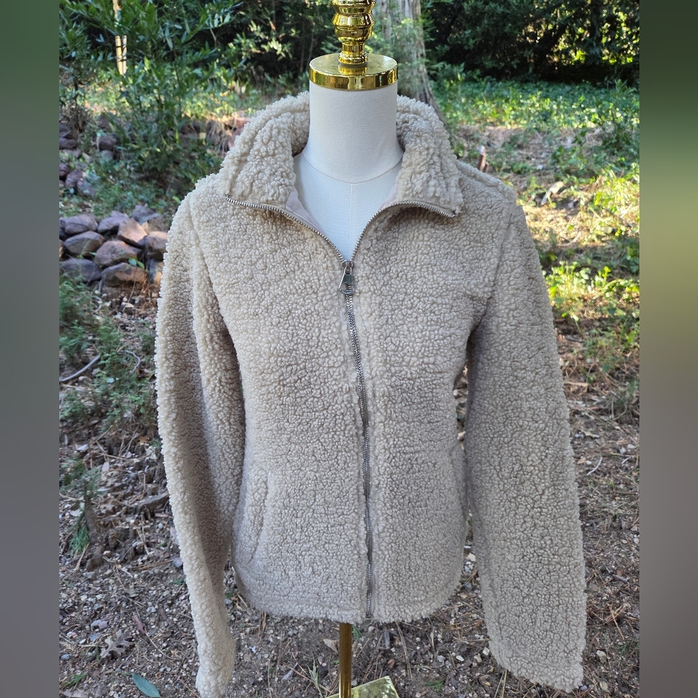 H&M Women's Cream Sherpa Jacket Size XS